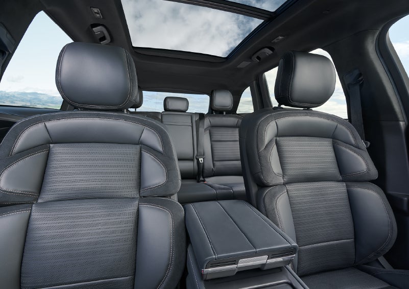 The spacious second row and available panoramic Vista Roof® is shown. | Duncan Lincoln in Blacksburg VA